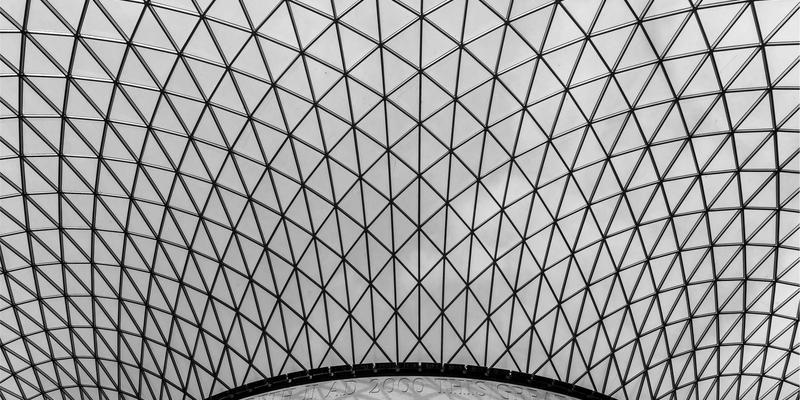 跨越文化鸿沟：全球化团队中的管理技能迁移与本土化战略规划